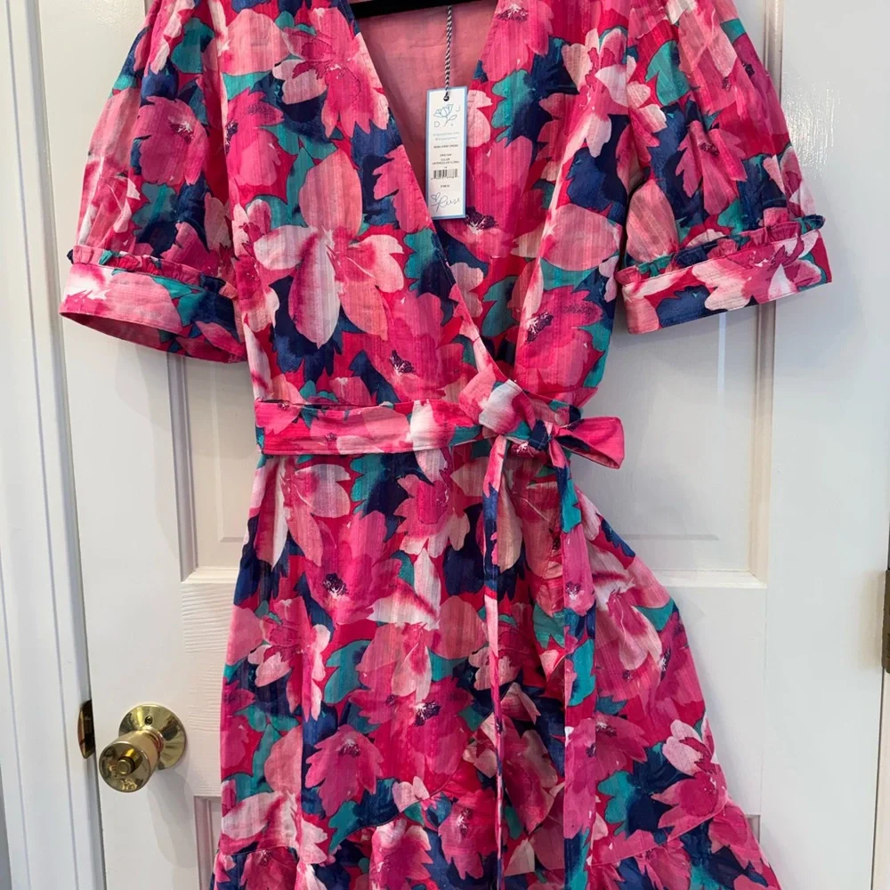 Draper James Coral-Pink wrap midi sundress - Picture 5 of 9